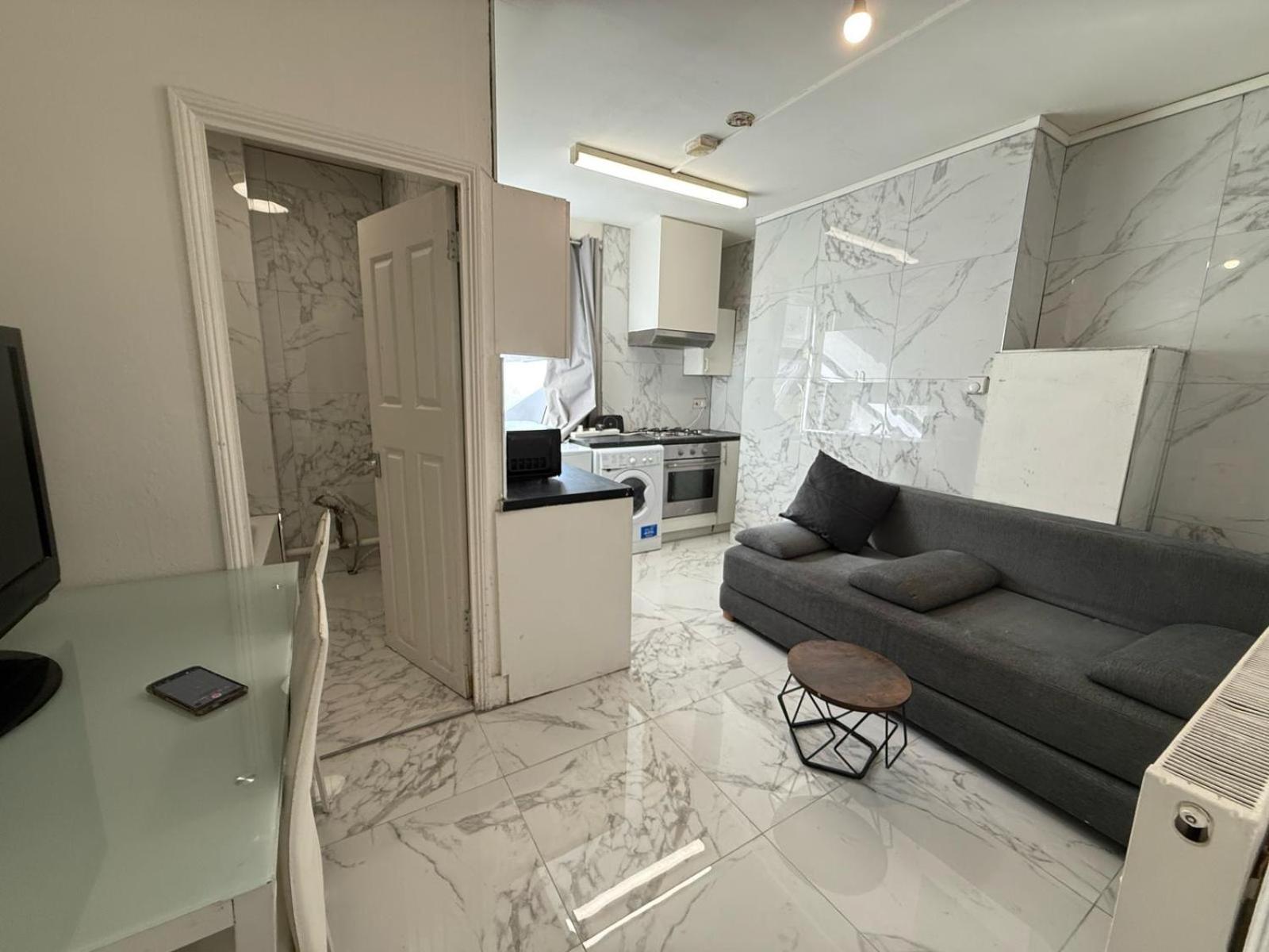 Apartment Ground Floor One Bedroom Flat Miles *
